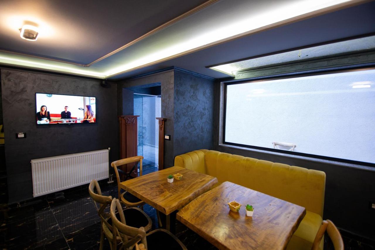 פוגרדץ Boutique Hotel Kooperativa מראה חיצוני תמונה