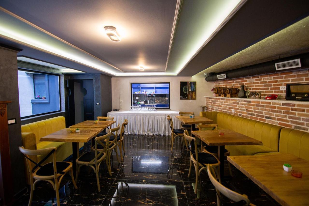 פוגרדץ Boutique Hotel Kooperativa מראה חיצוני תמונה