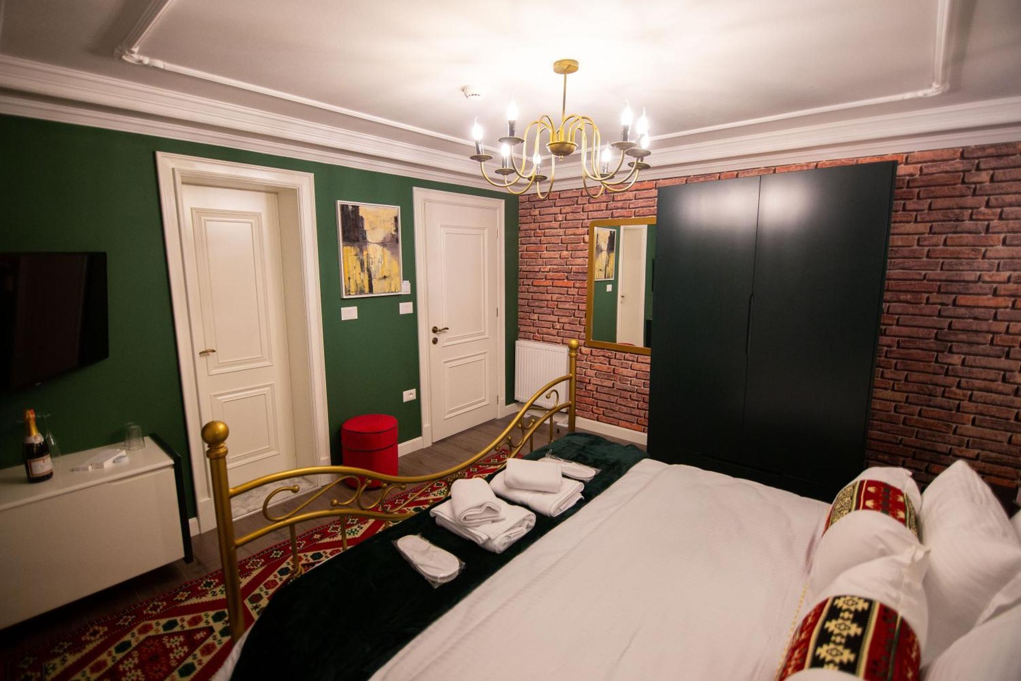 פוגרדץ Boutique Hotel Kooperativa חדר תמונה