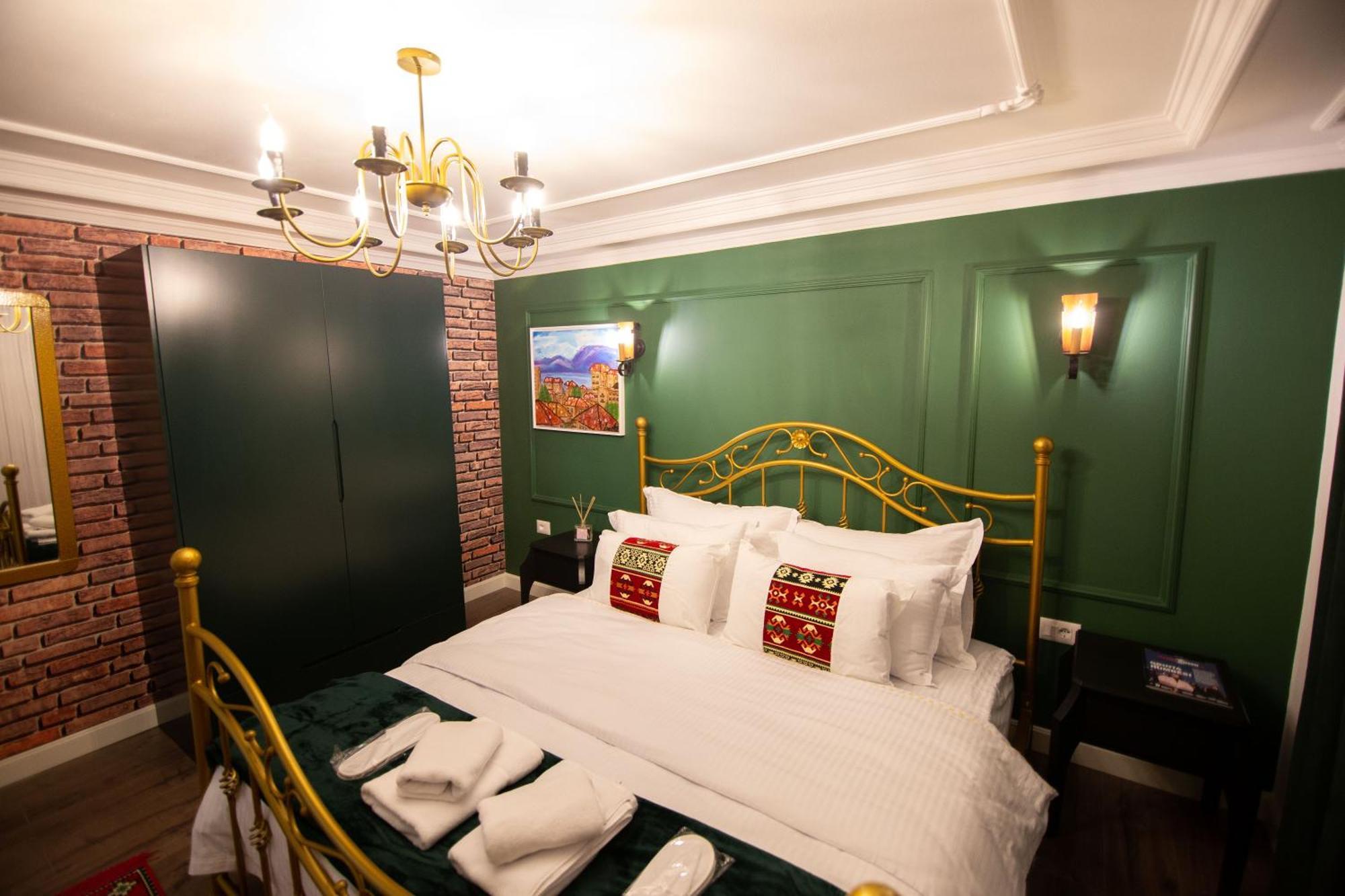 פוגרדץ Boutique Hotel Kooperativa חדר תמונה